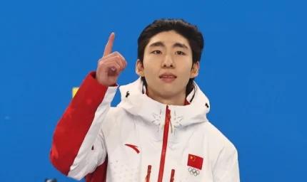 uzi所有比赛视频 uzi所有比赛视频