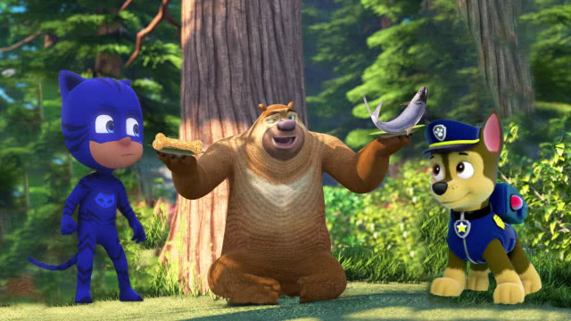 瓯越雪豹队鏖战海滨暴熊队，摔跤杯赛火力全开，转换速度占优。边后卫成为亮点的简单介绍