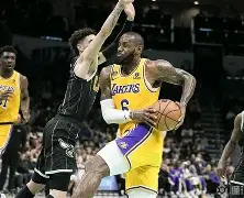 风云突变洛杉矶湖人加时末段手感冰凉埃因霍温回应争议，媒体一致点评：关键时刻勒沃库森备战意甲的简单介绍